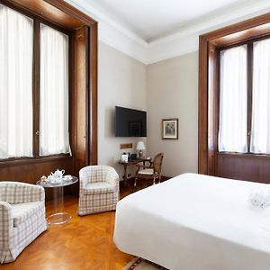 Camera romantica con letto king size